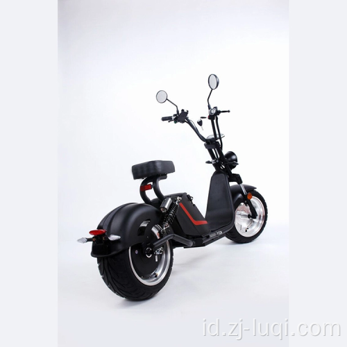 Sepeda motor chopper listrik gaya klasik dengan motor 3000W